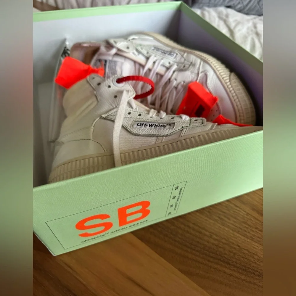 3.0 OFF WHITE SNEAKERS - Picture 2 of 7